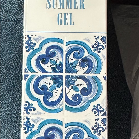 Dolce & Gabbana Other - *NEW IN BOX* Dolce and Gabbana Light Blue Summer Gel